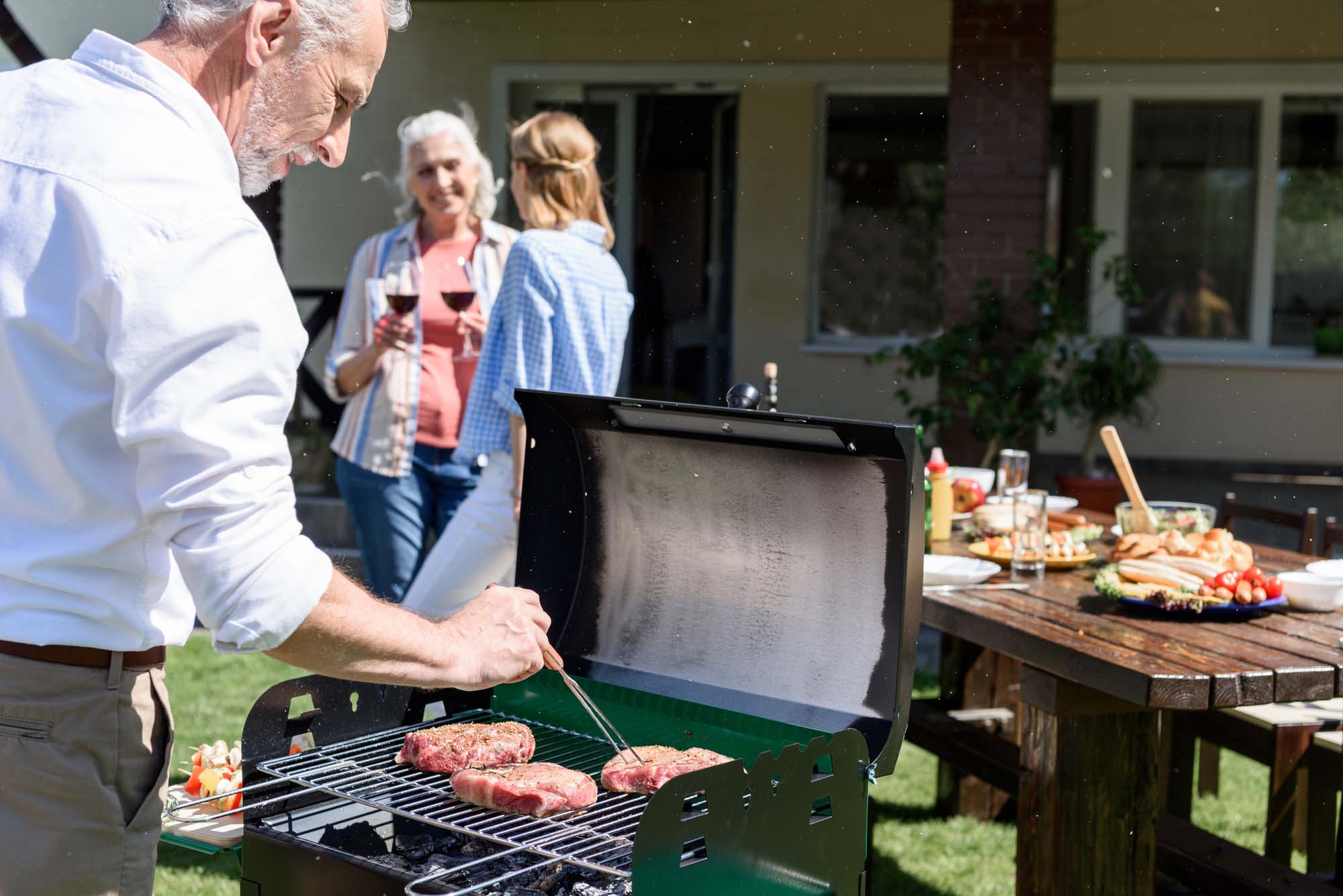 Do You Grill Meat or Vegetables First?